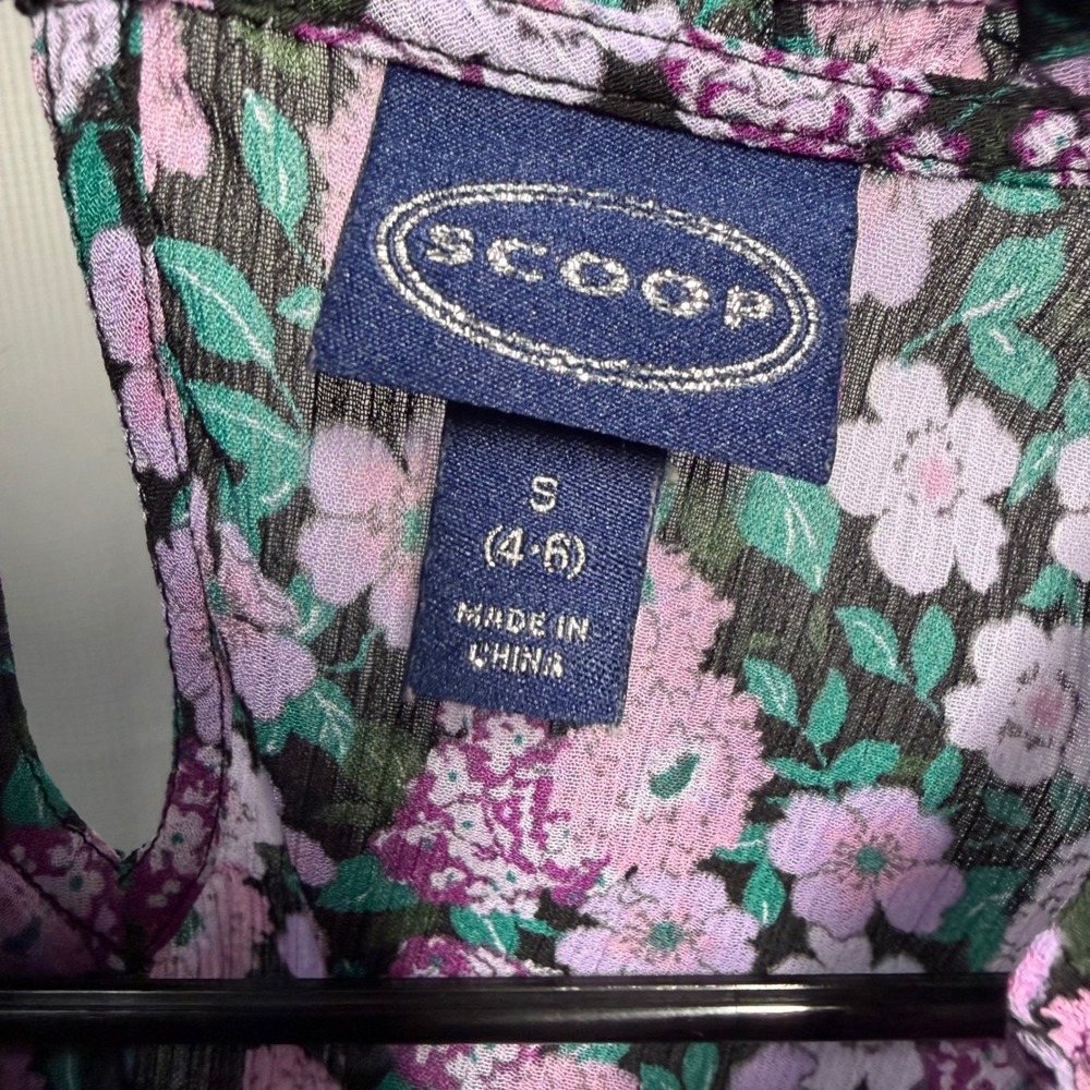 Scoop Smocked Floral Blouse S Purple Long Sleeve Keyhole Back - Picture 3 of 4